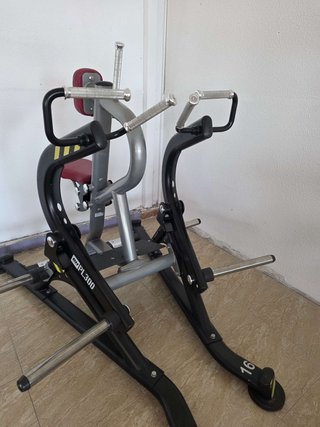 Aparato de gimnasio multifunción