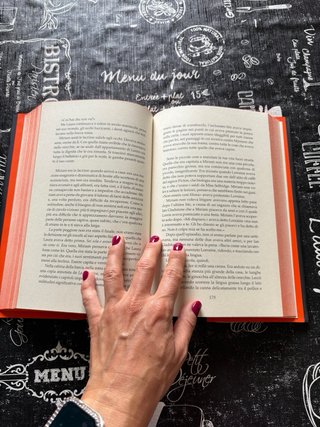 Libro un fuoco che brucia lento