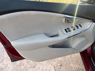 Volvo V40 2014