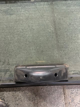 Luna trasera Land Rover Defender