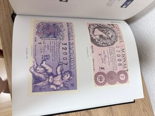 El Franquismo en Sellos y Billetes