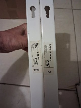 Pareja Escuadras IKEA Blanca Metal