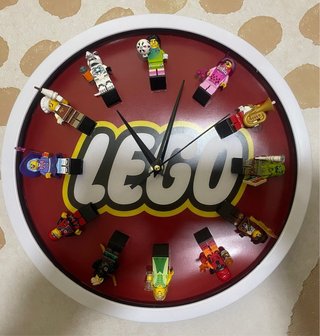 Orologio da parete Lego con Minifigure