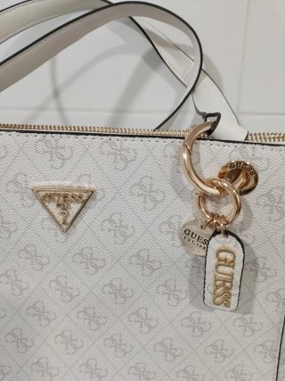 Bolso Guess Blanco y Dorado Original