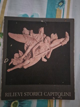 Lotto tre libri archeologia
