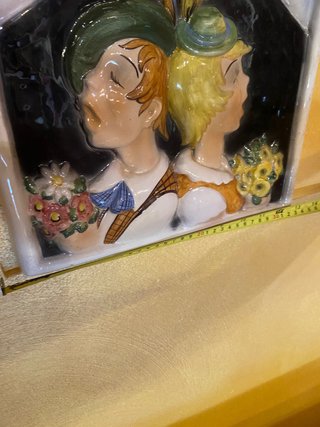 Placca Tosin decorativa in ceramica
