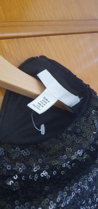 Camiseta fiesta lentejuelas negra
