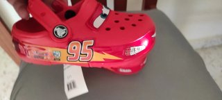 Zuecos Crocs Rayo McQueen con luces Talla 28/29
