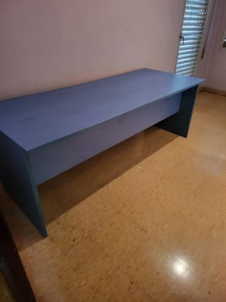 Comedor de madera oscura con 6 sillas