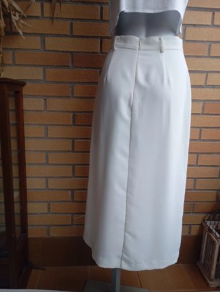 Falda Midi Zara Crema Botones Dorados