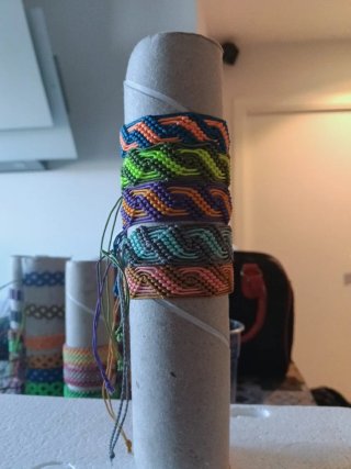 Pulseras hilo hechas a mano