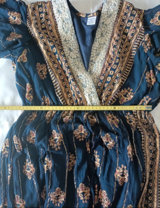 Abito estivo boho-chic blu e oro