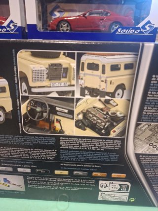Maqueta Revell Land Rover Series III LWB 1:24