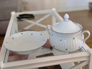 Vajilla porcelana azul y blanca