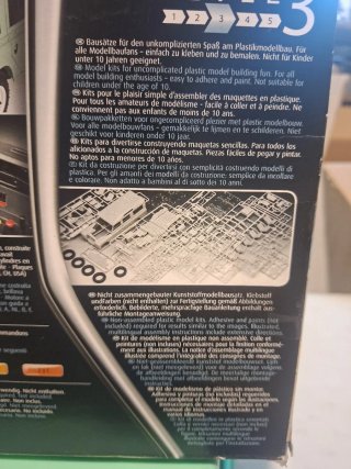 Maqueta Revell Land Rover Series III LWB 1:24