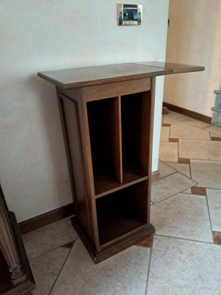 Mobiletto porta telefono in legno