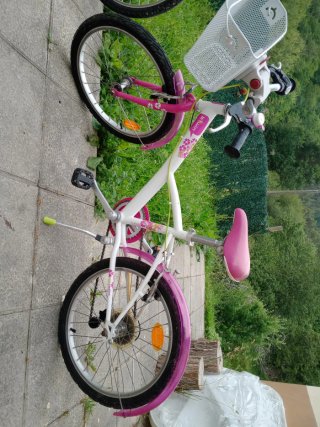 2 Bicicletas Btwin 24'(90€) y 20'(60€) Blancas/Ros