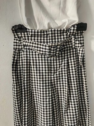 Traje cuadros blanco y negro