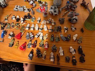 Lego Star Wars AT-AT y vehículos darth maul etc...