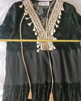 Abito stile boho-chic nero con pizzo