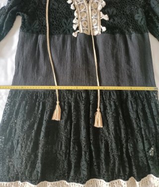 Abito stile boho-chic nero con pizzo