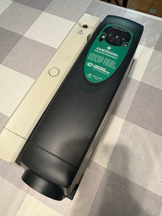 Variador de frecuencia Emerson