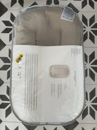 Nido reductor bebé SNUGGLE me beige a estrenar