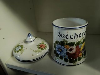 Zuccheriera in ceramica, Deruta