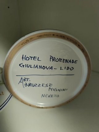 Zuccheriera in ceramica, Deruta