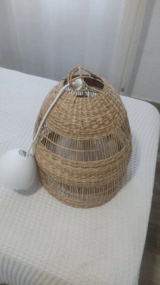 Lámpara de mimbre