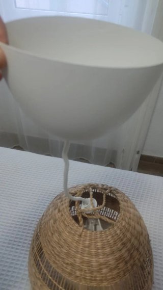 Lámpara de mimbre