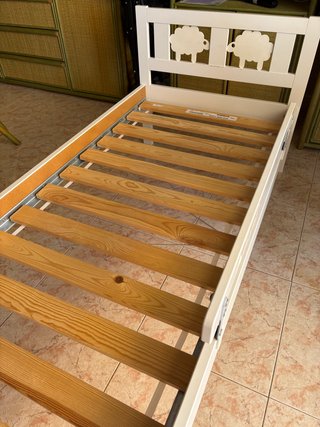 Cama infantil blanca IKEA KRITTER + colchón