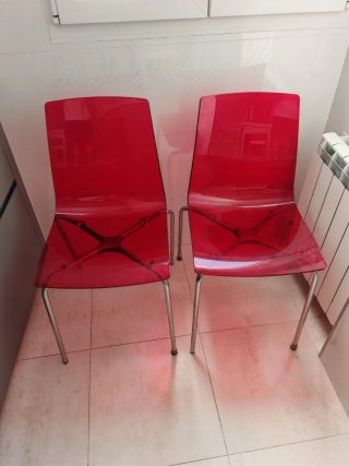 Juego de 2 Sillas Rojas Transparentes