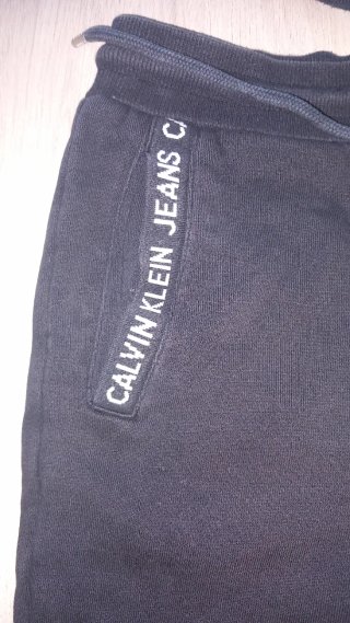 Pantalón corto Calvin Klein  niño talla 13/14