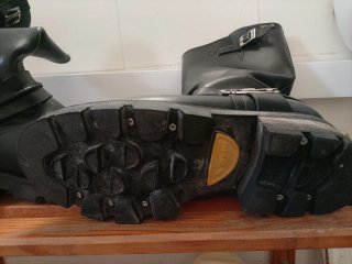Botas moteras hombre cuero con águila