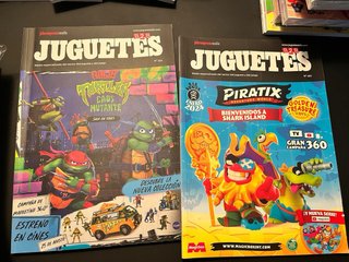 Lote 45 revistas Juguetes y Juegos de España.