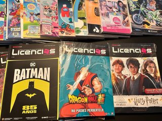 Lote 45 revistas Juguetes y Juegos de España.