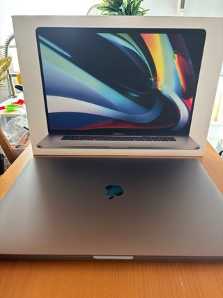 MacBook Pro 16” i9 64GB 2019 Space Gray
