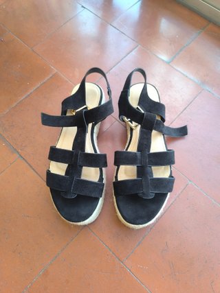 Sandalias negras cuña Talla 39