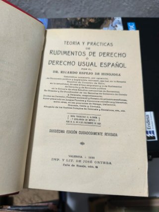 Libro derecho Usual español, antiguo 1925