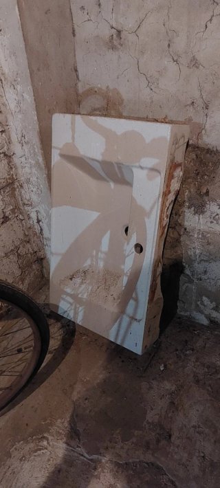 Pila de baño de cerámica