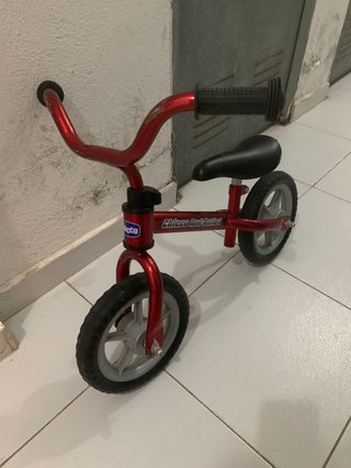 Bicicleta de equilibrio roja Chicco