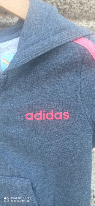 Sudadera Adidas gris y rosa con cremallera, talla