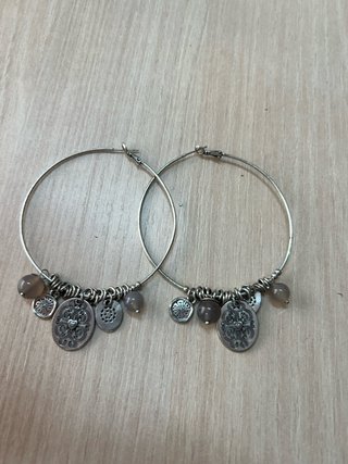 Pendientes aro con colgantes y bolitas