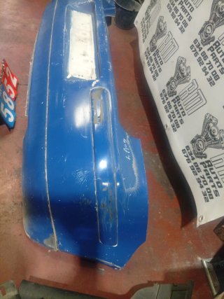 Paragolpes trasero VW Golf 4