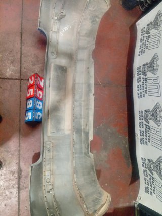 Paragolpes trasero VW Golf 4