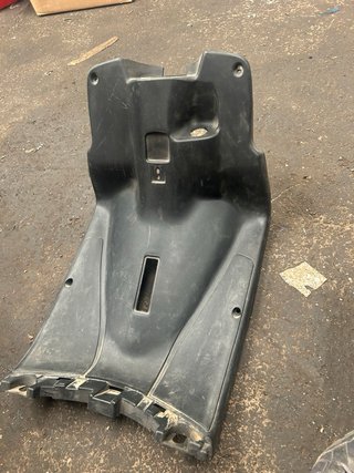 Contraescudo Yamaha BW's 50 90/00