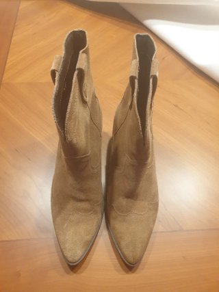 Botines de piel