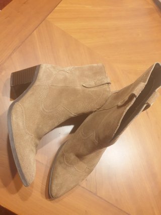 Botines de piel