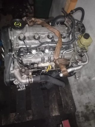 Motor Mazda RF